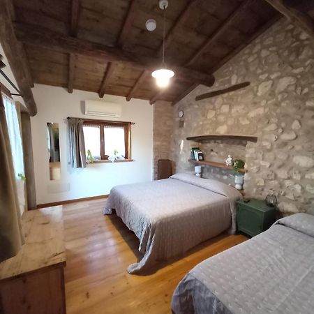 Corte Davini Agriturismo Monzambano Bagian luar foto