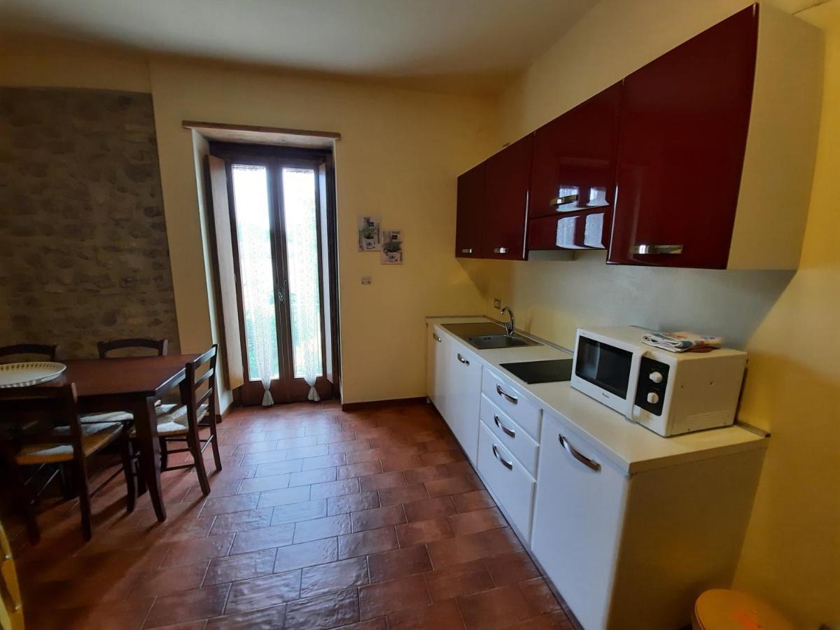 Corte Davini Agriturismo Monzambano Bagian luar foto