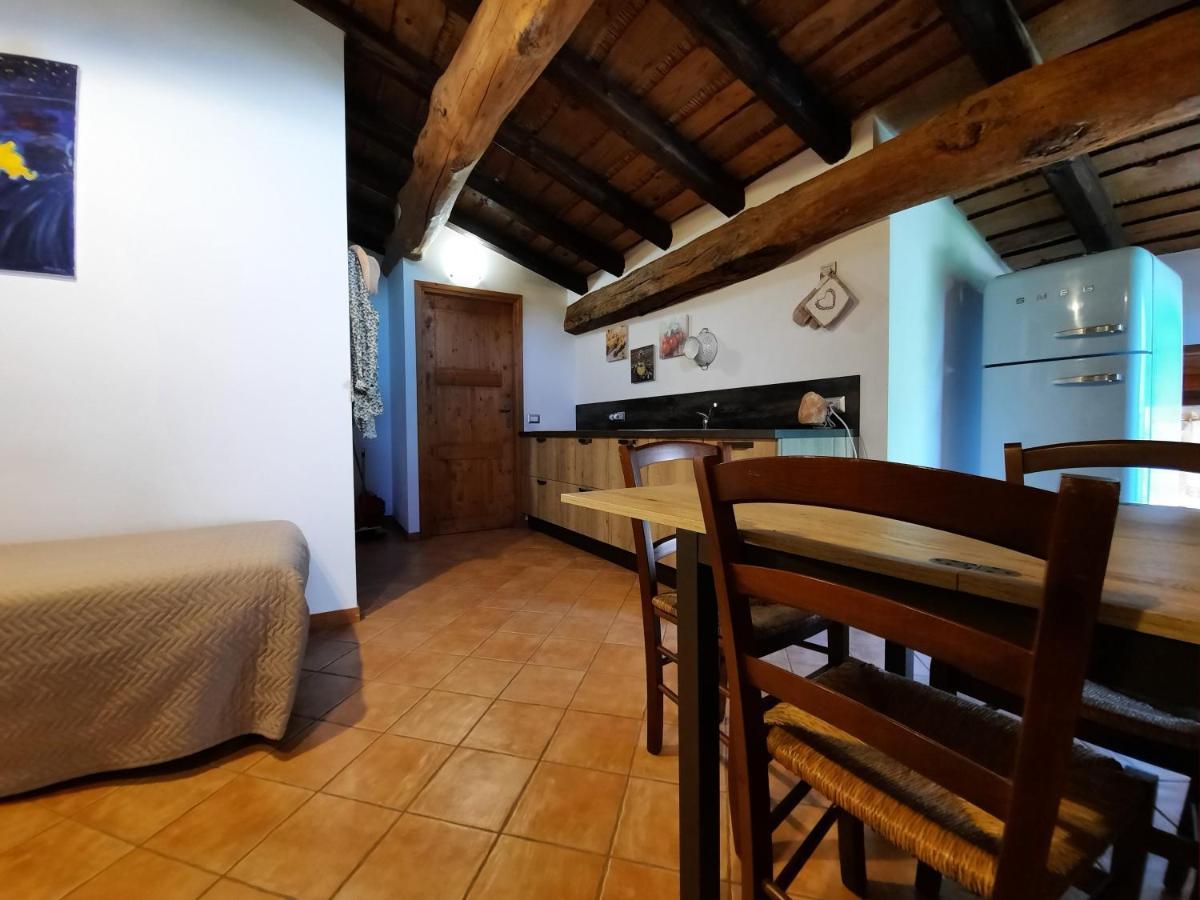 Corte Davini Agriturismo Monzambano Bagian luar foto