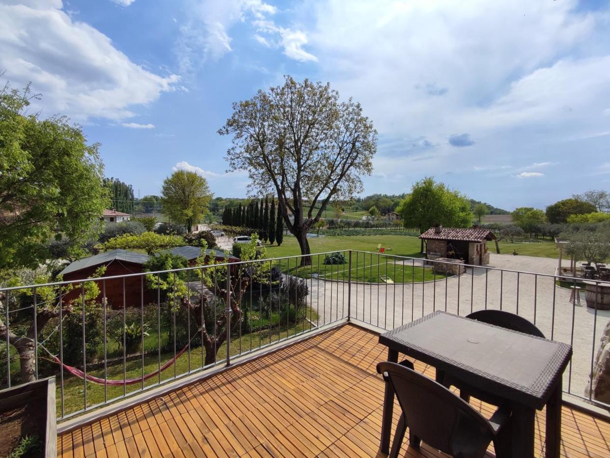 Corte Davini Agriturismo Monzambano Bagian luar foto