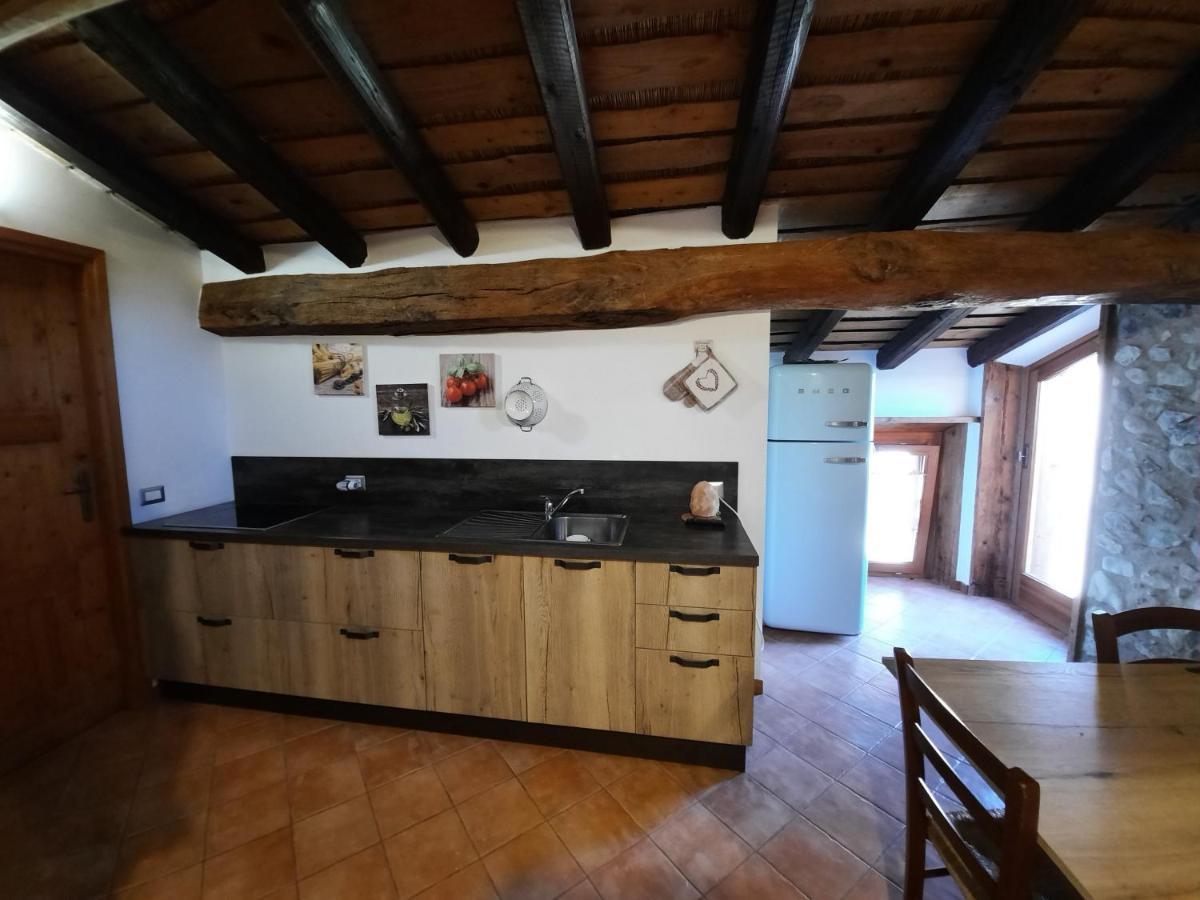 Corte Davini Agriturismo Monzambano Bagian luar foto