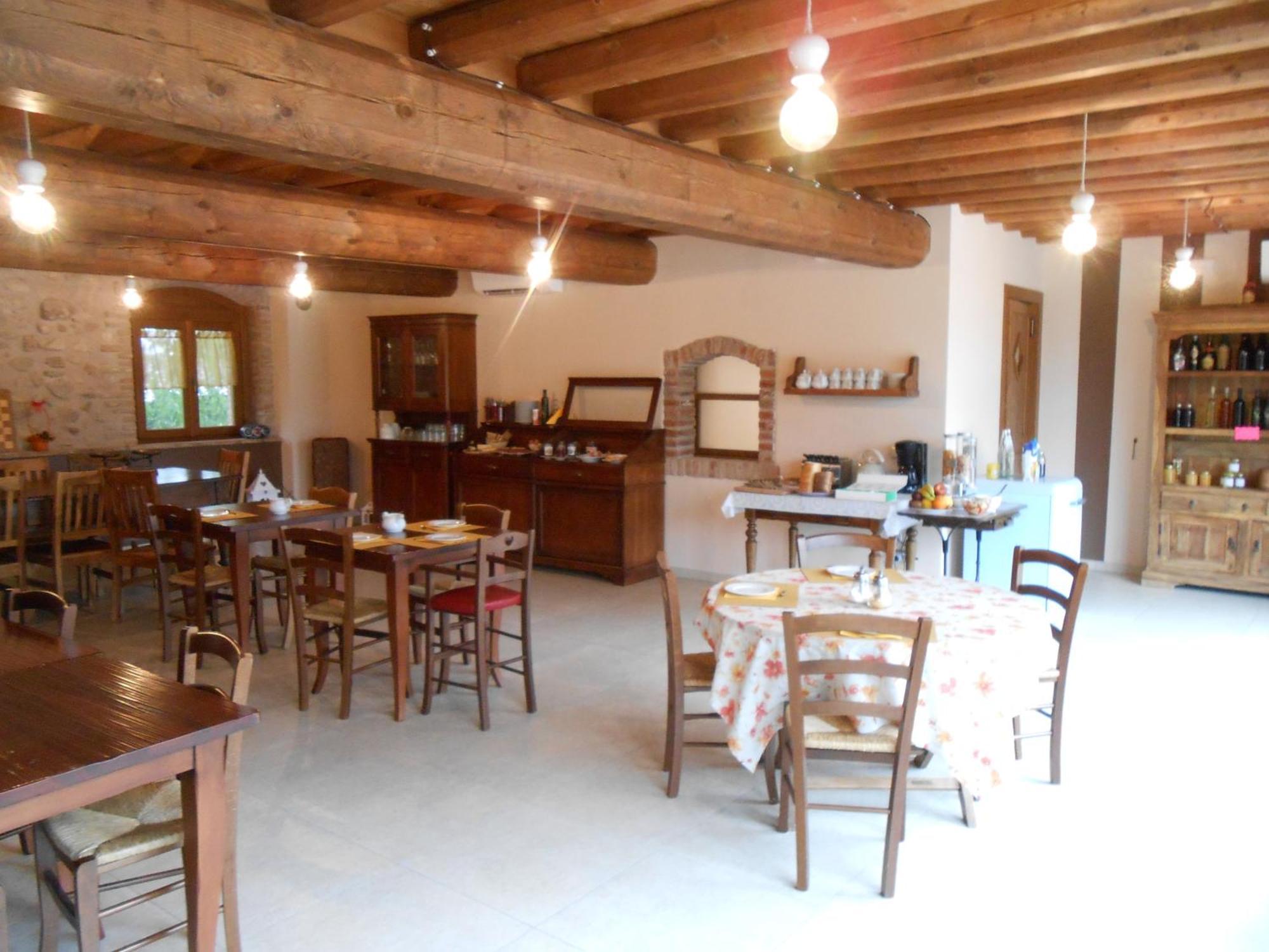 Corte Davini Agriturismo Monzambano Bagian luar foto