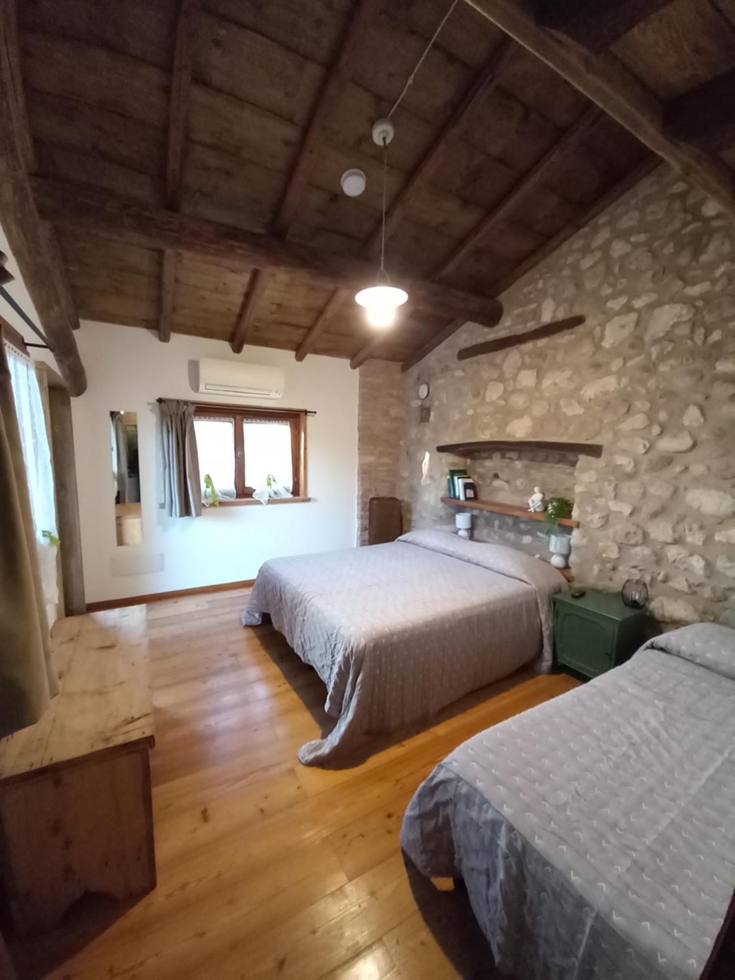 Corte Davini Agriturismo Monzambano Bagian luar foto