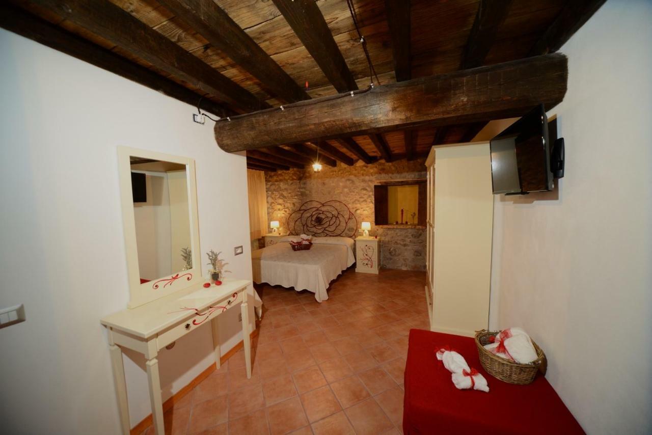 Corte Davini Agriturismo Monzambano Bagian luar foto