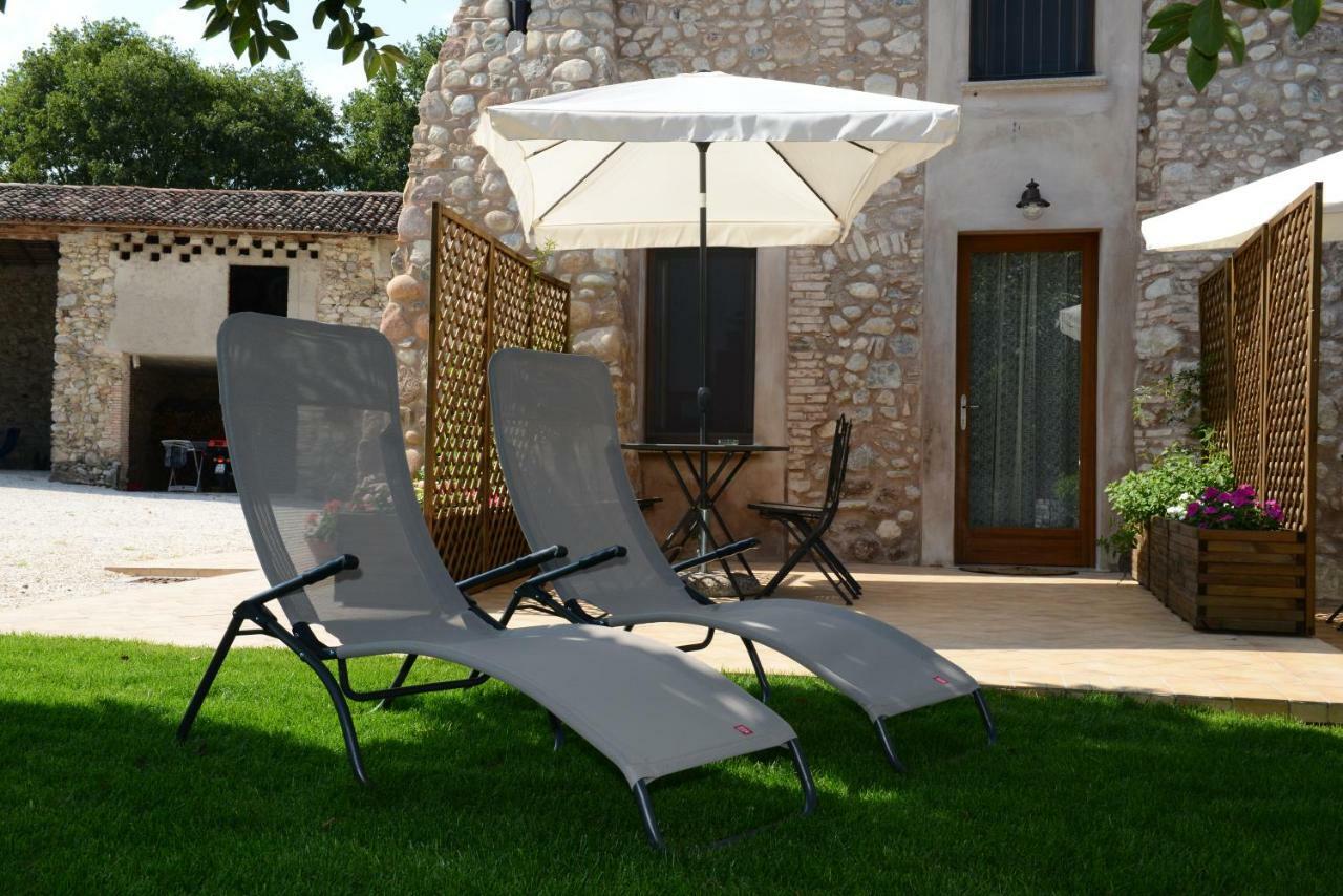 Corte Davini Agriturismo Monzambano Bagian luar foto